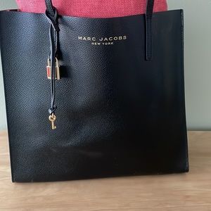Marc Jacobs the Grind Black Pebble Leather Tote/Shoulder Bag (large size)